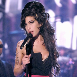 Amy Winehouse Hey Little Rich Girl accordi