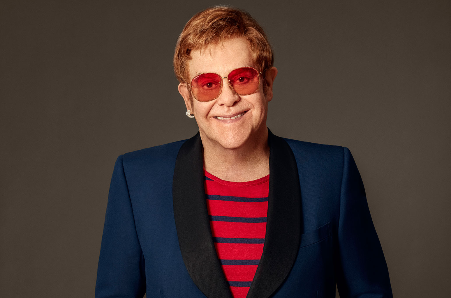 Elton John Step Into Christmas accordi